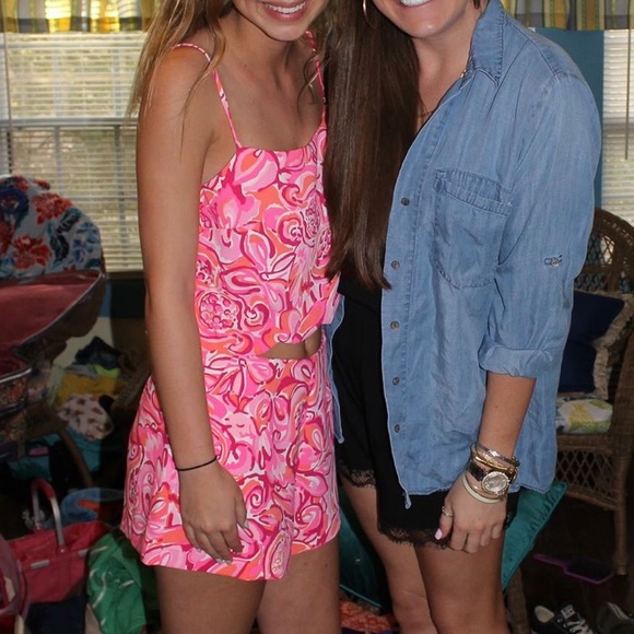 Lilly Pulitzer 2 piece - Picture 2 of 2